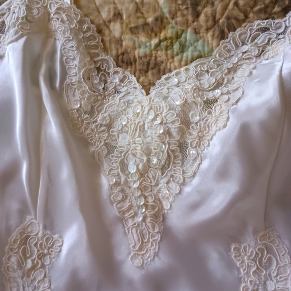 Vintage Victoria's Secret Teddy Bridal Bodysuit, size M - Picture 6 of 16